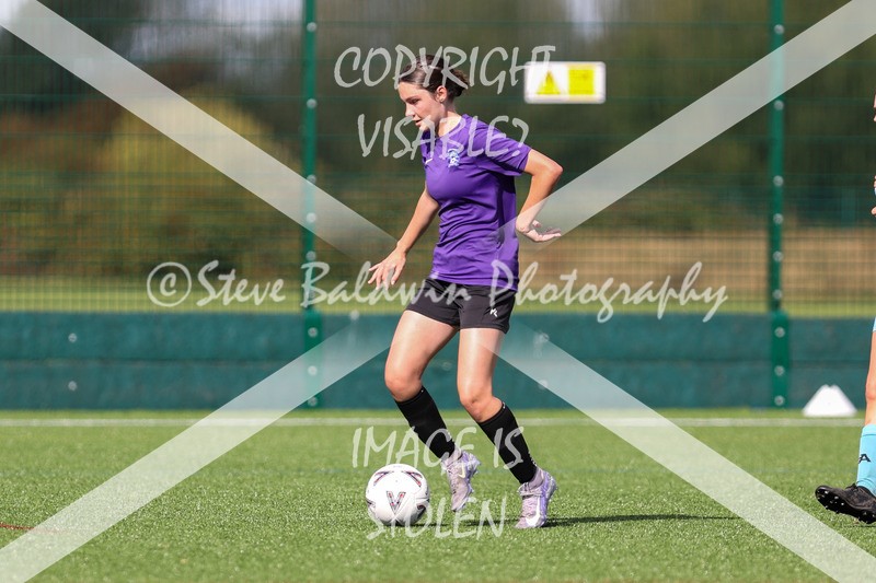 1DX30244 - 2025-09-13 FC Abbey Meads U17 Girls Purple V Cumnors U17 Girls
