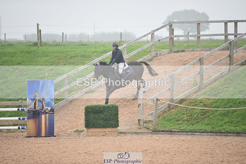 230916A-170638-05761 - Cls 19 Snr 1.10m Derby