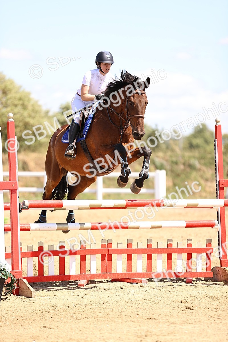 SBM_014834 - Class 15 - Senior Newcomers - 1.10m Open