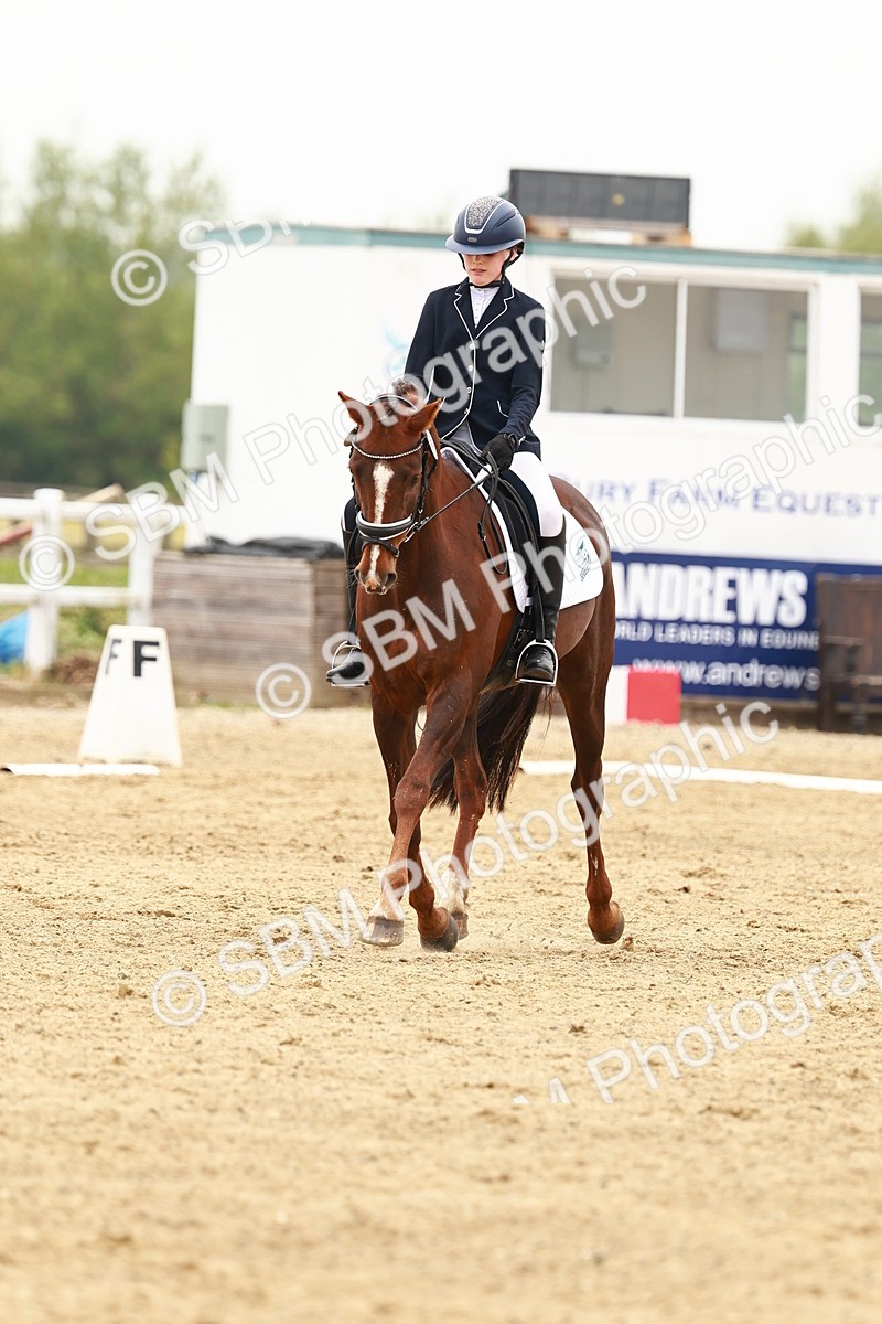 SBM_001121 - Class 6 - Novice 4