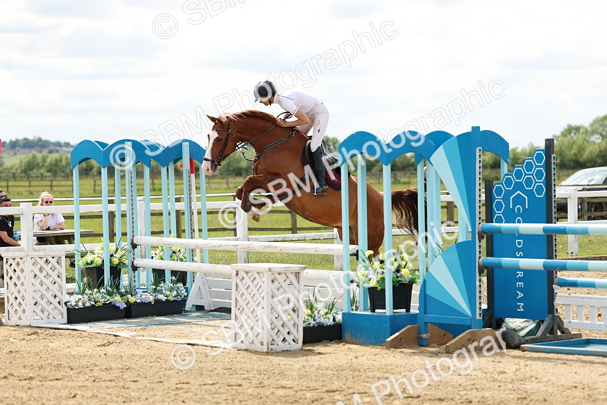 SBM_005922 - Class 19 - Senior Newcomers - 1.10m