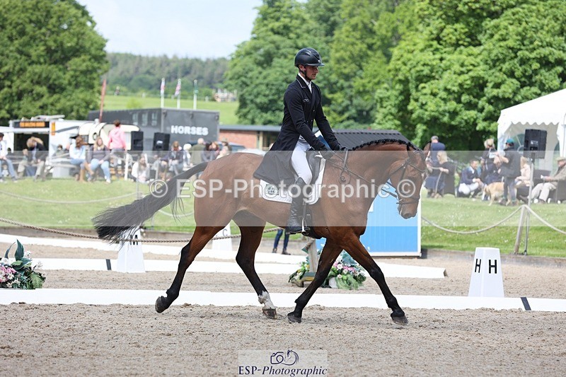 240523-115646-03654 - 241-CLASS_ROMANCE-Jack_Pinkney