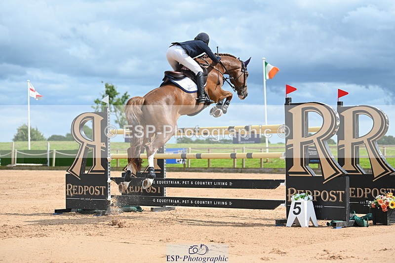 230721A-153209-07289 - Cls 10, 2 Star Big 1.45m Start to break