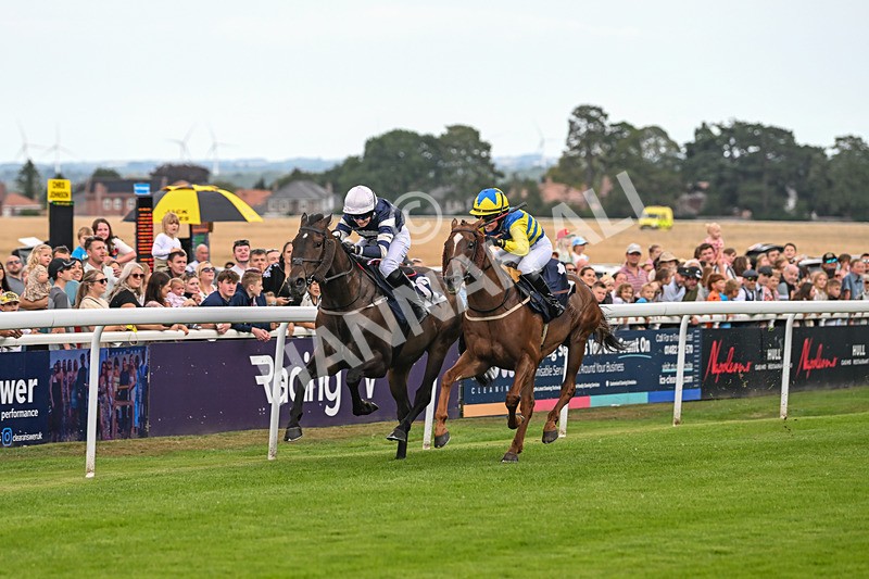 290725-Race 1-Poets Dawn - Star Start-9426 - Race 1