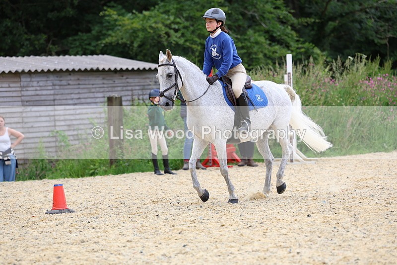 3E7A9800 - Pole Bending