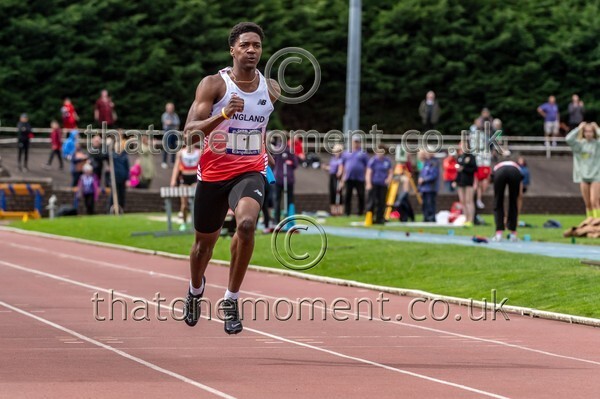 SIAB23-528584 - Track Male Set Two