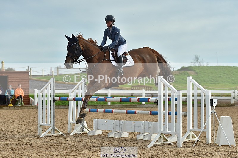 231111A-124224-01935 - Cls 12 Newcomers & 1.10m Open