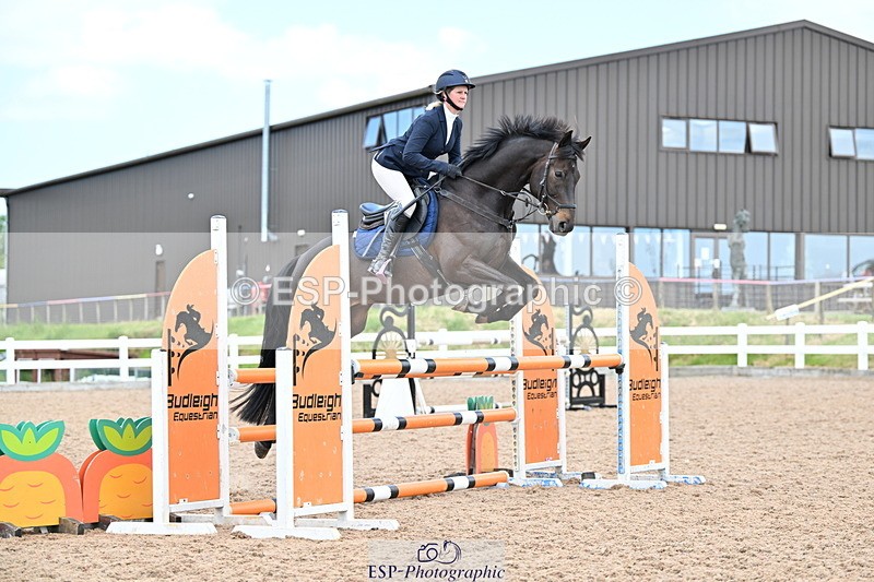 240605A-131529-00504 - Cls 3 Snr 1.05m Open