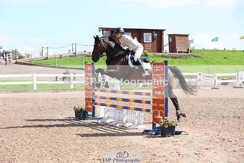 250913-141720-07316 - Cls 25 1.05m Amateur Quali