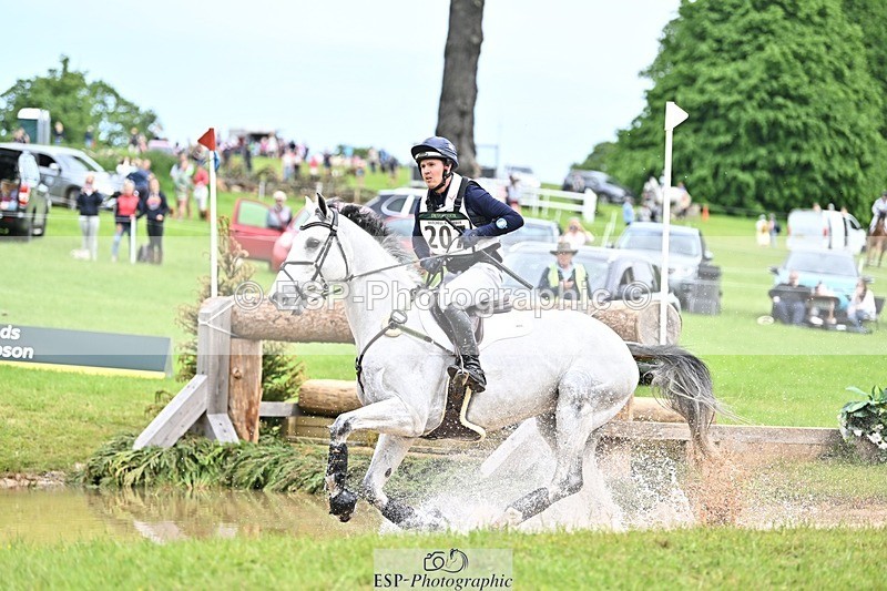 240525-145409-16099 - 207-IE_MR_MCGREGOR-Will_Furlong