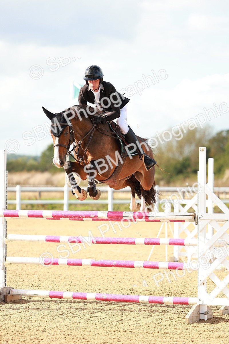 SBM_001990 - Class 5 - Senior Foxhunter - 1.20m