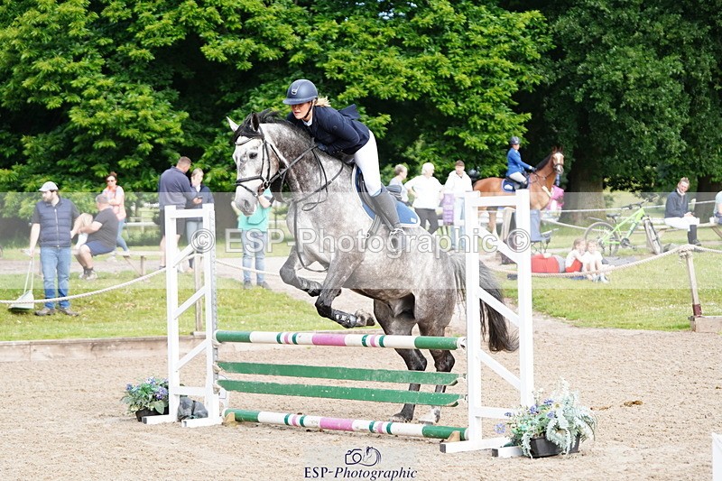 250613A-081600-00914 - Cls 8 85cm Schooling Round