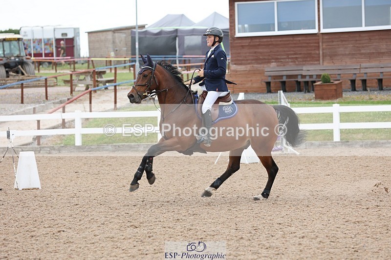 250625-152000-01377 - Cls 6 Foxhunter and 1.20m Open