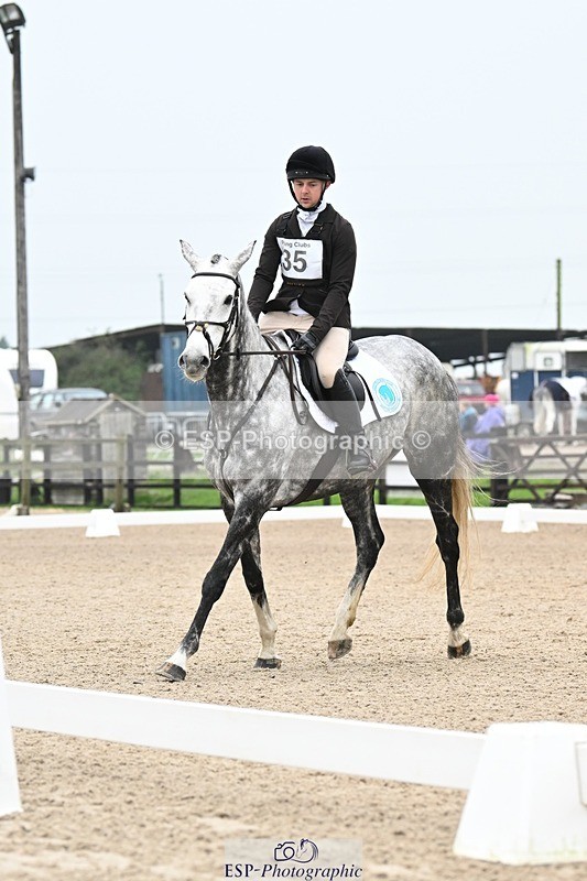 241103-101227-00288 - Intro 3 - 9.40 to 10.40