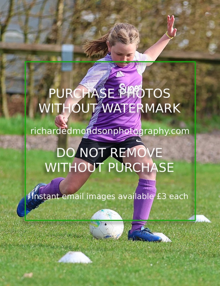 533A3101 - Kendal United Girls Under 10's vs Lune Valley Lightning Under 10's