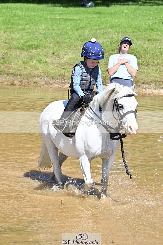 240728B-111354-01224 - Gemma's Group XC