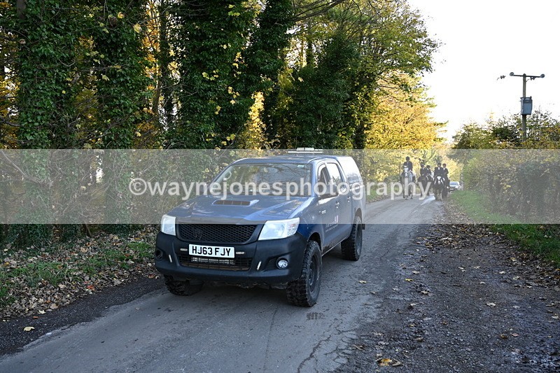 WJ6_9756 - Walk Home