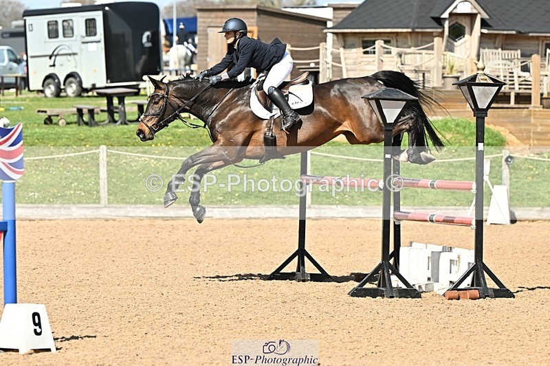 250416-150544-01601 - Cls 6 Foxhunter and 1.20m