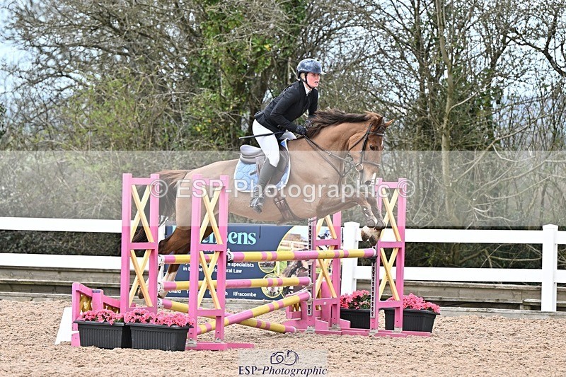 250328-110236-01366 - Cls 8 British Novice and 90cm