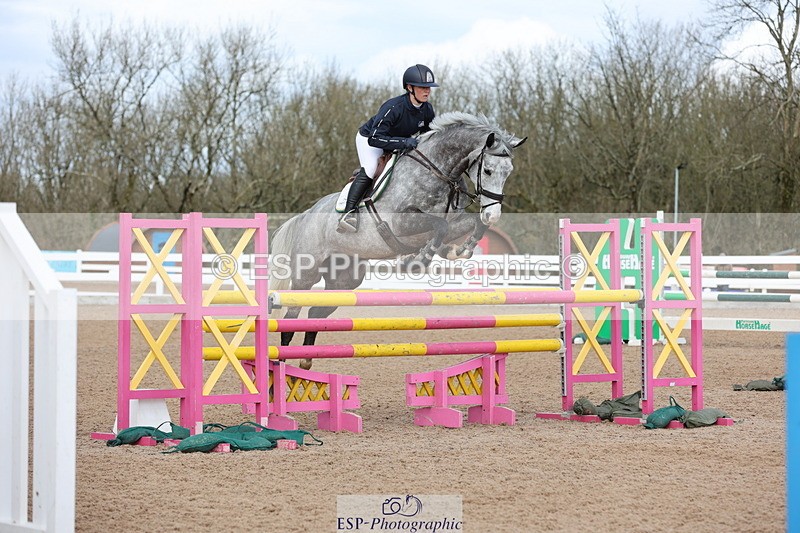 240223A-121300-01134 - Cls 4 Snr 1.05m Open