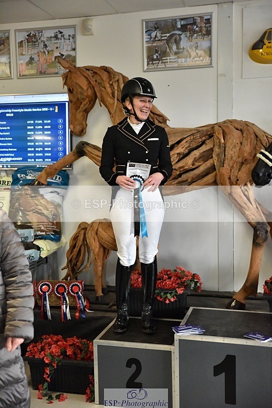 250215-153734-04489 - Medium Gold Presentations