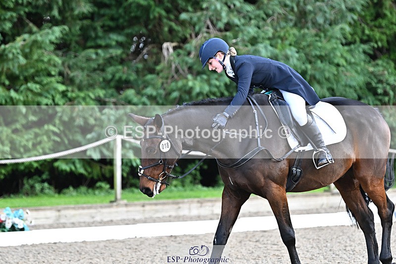 241023-164029-01007 - 018-Alice.Robinson-DERRYS.DIAMOND.CAVALIER