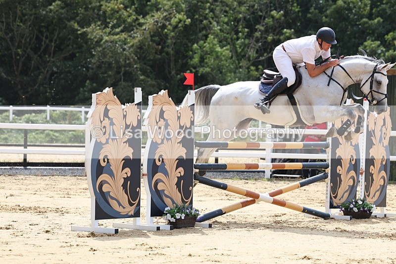 3E7A4202 - Class 7: Senior Newcomers/1.10m open