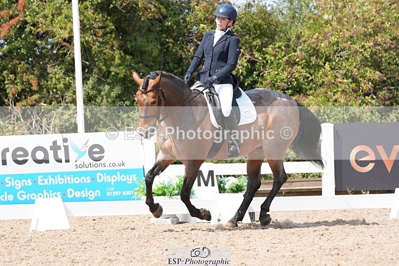 250817-125202-09482 - 177-Joanne.PengellyAshfield.Bob