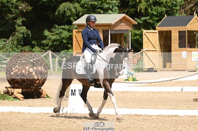 250720A-144528-11925 - 164-Dominique.Kinnaird-Perry-Pallas.Vanquish