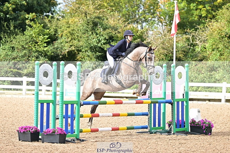 240912A-100343-00881 - Cls 8 Snr British Novice and 90cm Open