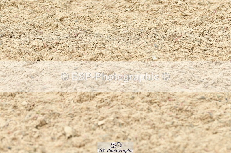 230721A-144546-07083 - Cls 22, 1 Star Gold 1.30m