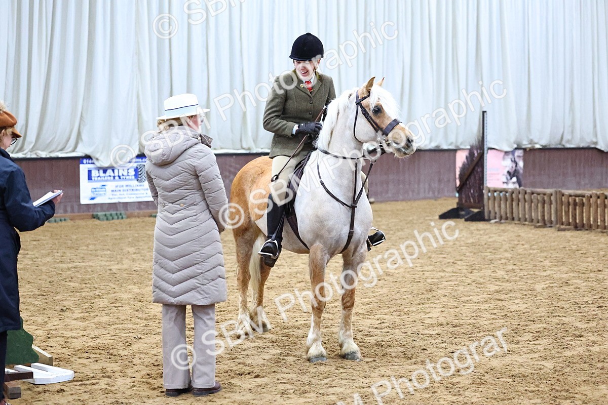 SBM_003068 - Class 35 - 60cm Training Stakes