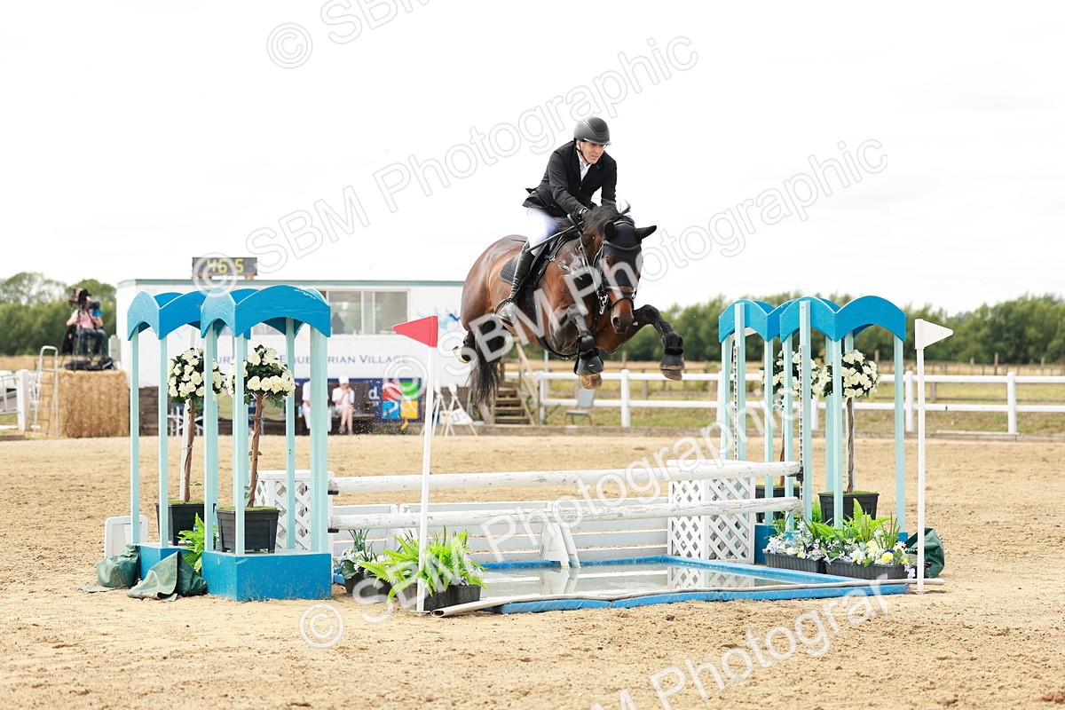 SBM_019061 - Class 21 - Senior Newcomers Championship 2d Rd