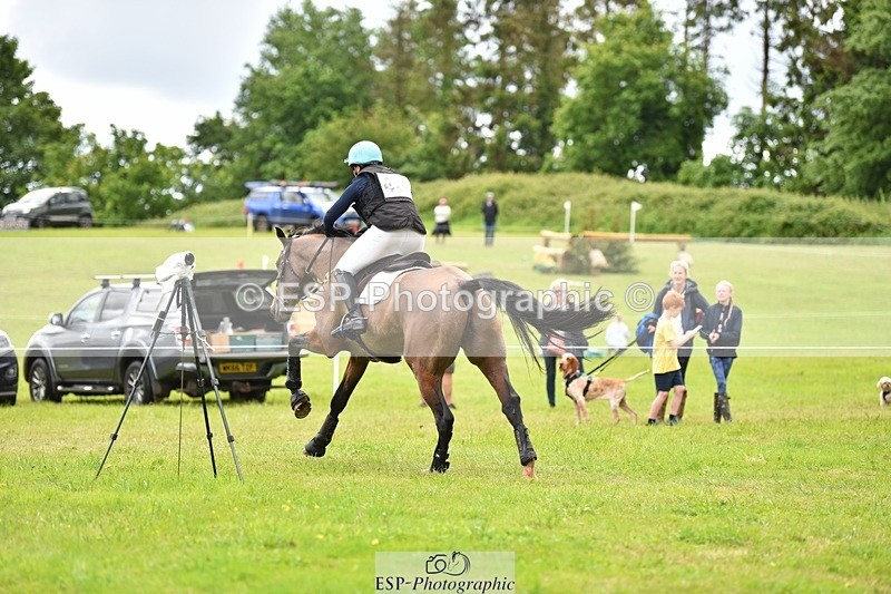 240526-115114-21018 - 428-COOLEY_SNAPCHAT-Selina_Milnes