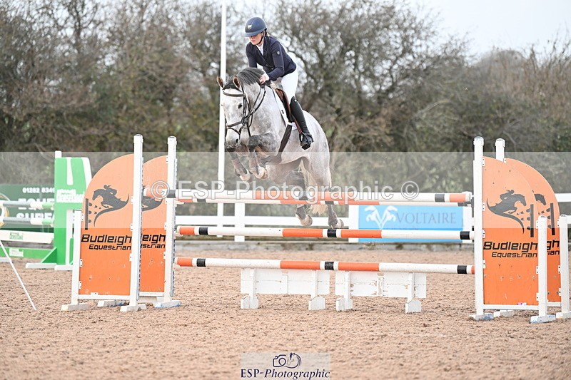 231208A-142033-01083 - Cls 7 National 1.30m & 1.40m