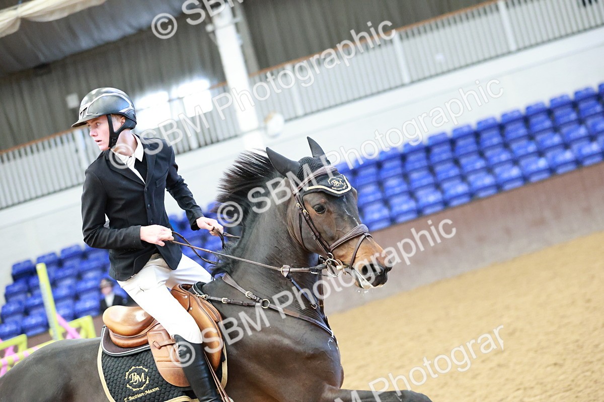 SBM_003750 - Class 11 - Senior Newcomers - 1.10m
