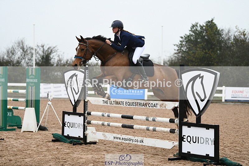 241103A-102450-07456 - SUN Cls 21 Snr Newcomers and 1.10m Open