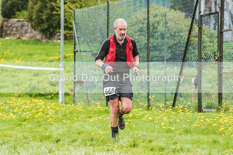 3 Peaks-2747 - The 3 Peaks Race - The Finish - Saturday 29th April 2023