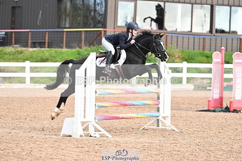 241026A-115027-00803 - SAT Cls 8 Pony Discovery and 90cm Open