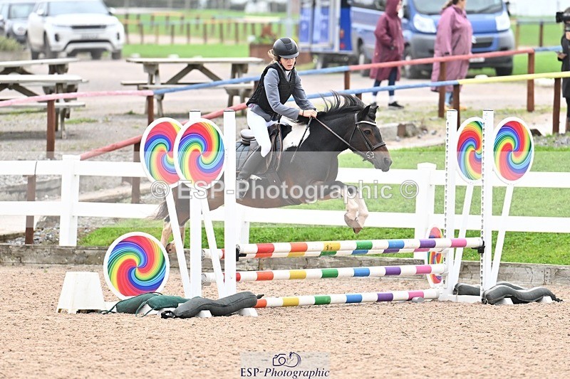 250920-102608-00233 - Cls 20+21 Club and Schools 60cm