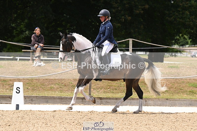 250720A-123952-10429 - 164-Dominique.Kinnaird-Perry-Pallas.Vanquish