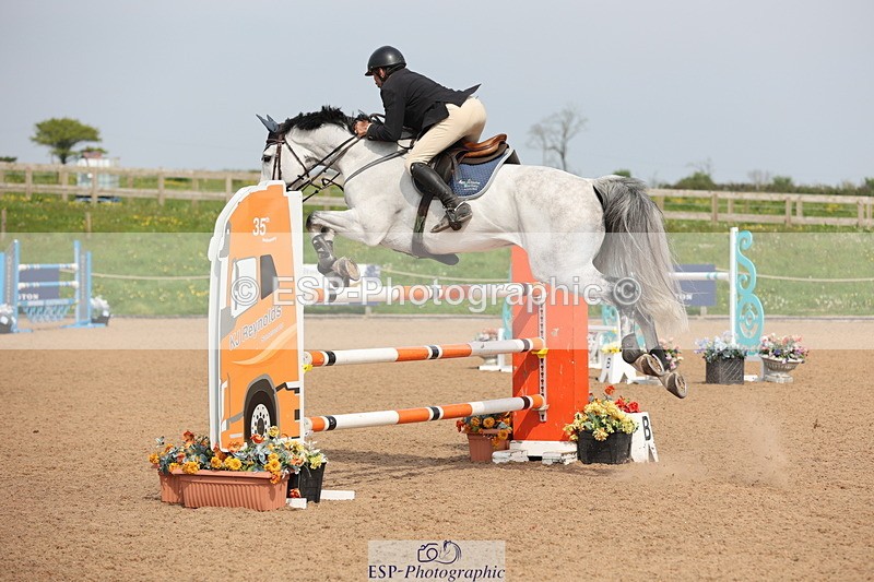 240511A-155934-14882 - Cls 36 National 1.30m Open