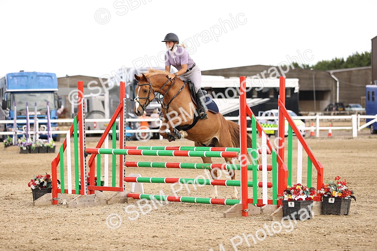 SBM_002356 - Class 18 - Ariat Senior British Novice- 90cm Open