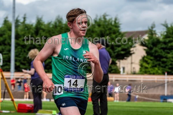 SIAB23-527920 - Track Male Set One