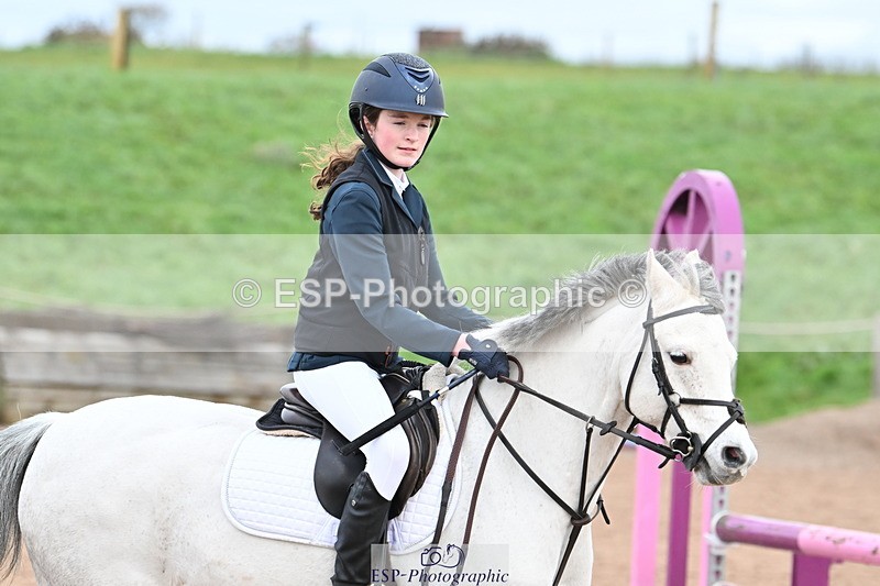 231203A-134221-01439 - Cls 23 Stepping Stones 128cm & 138cm