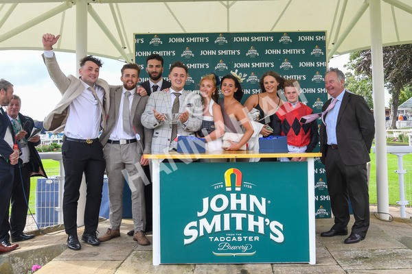 150723-Race 7-Roundhay Park-0600 - Race 7 5.30 pm John Smith's Sprint Handicap