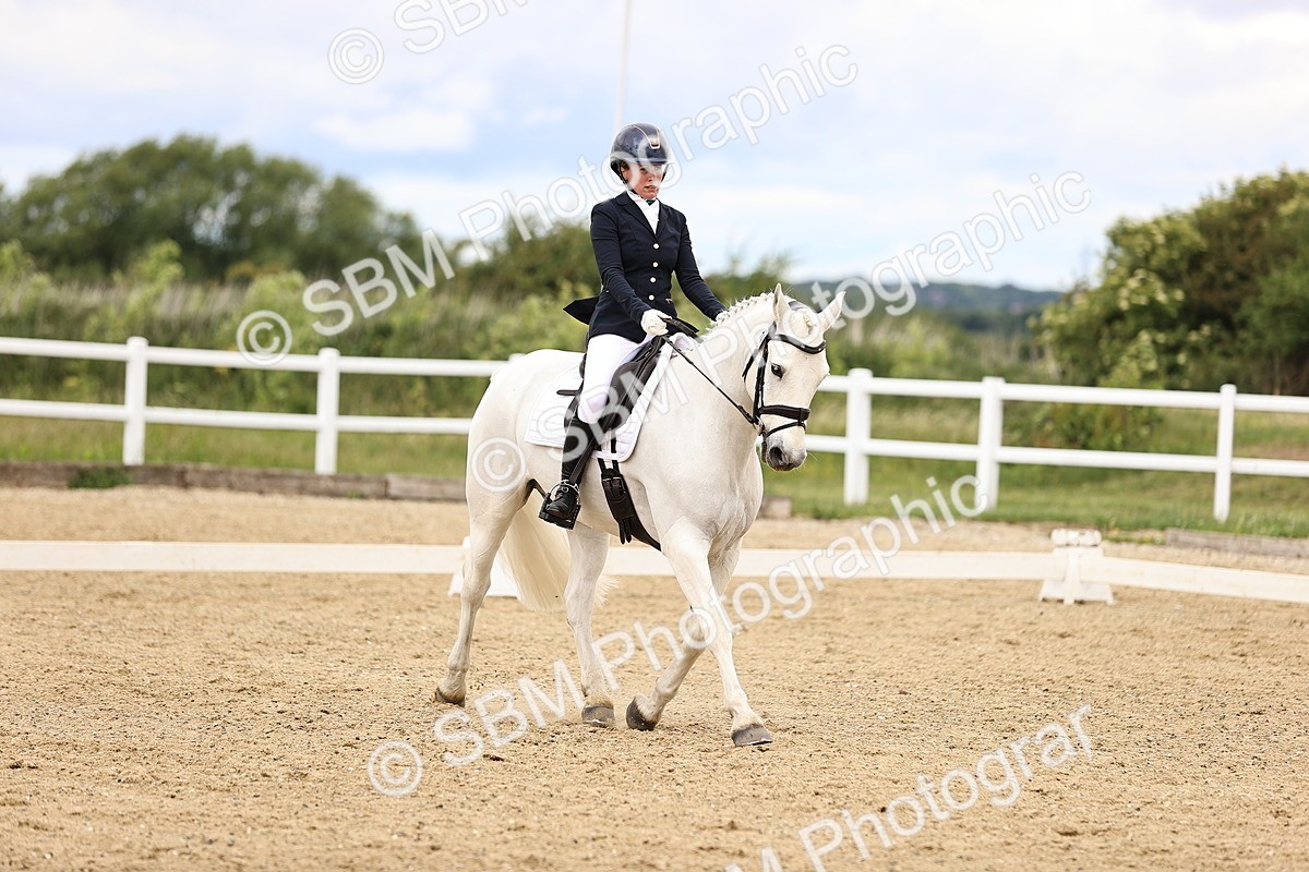 SBM_002859 - Class 2 - Novice 4 - 12.00-13.10