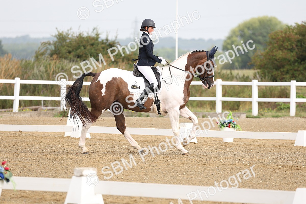 SBM_005458 - Class 6 - Novice 6 - 9.30-10.12