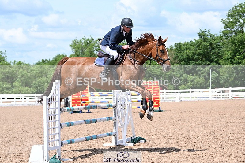 240619A-141702-00514 - Cls 4 Snr Newcomers and 1.10m Open