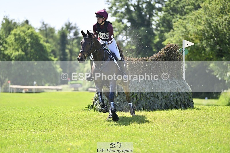 240525-110634-12425 - 326-BALLINAMEEN_BOYLE-Georgie_Selley